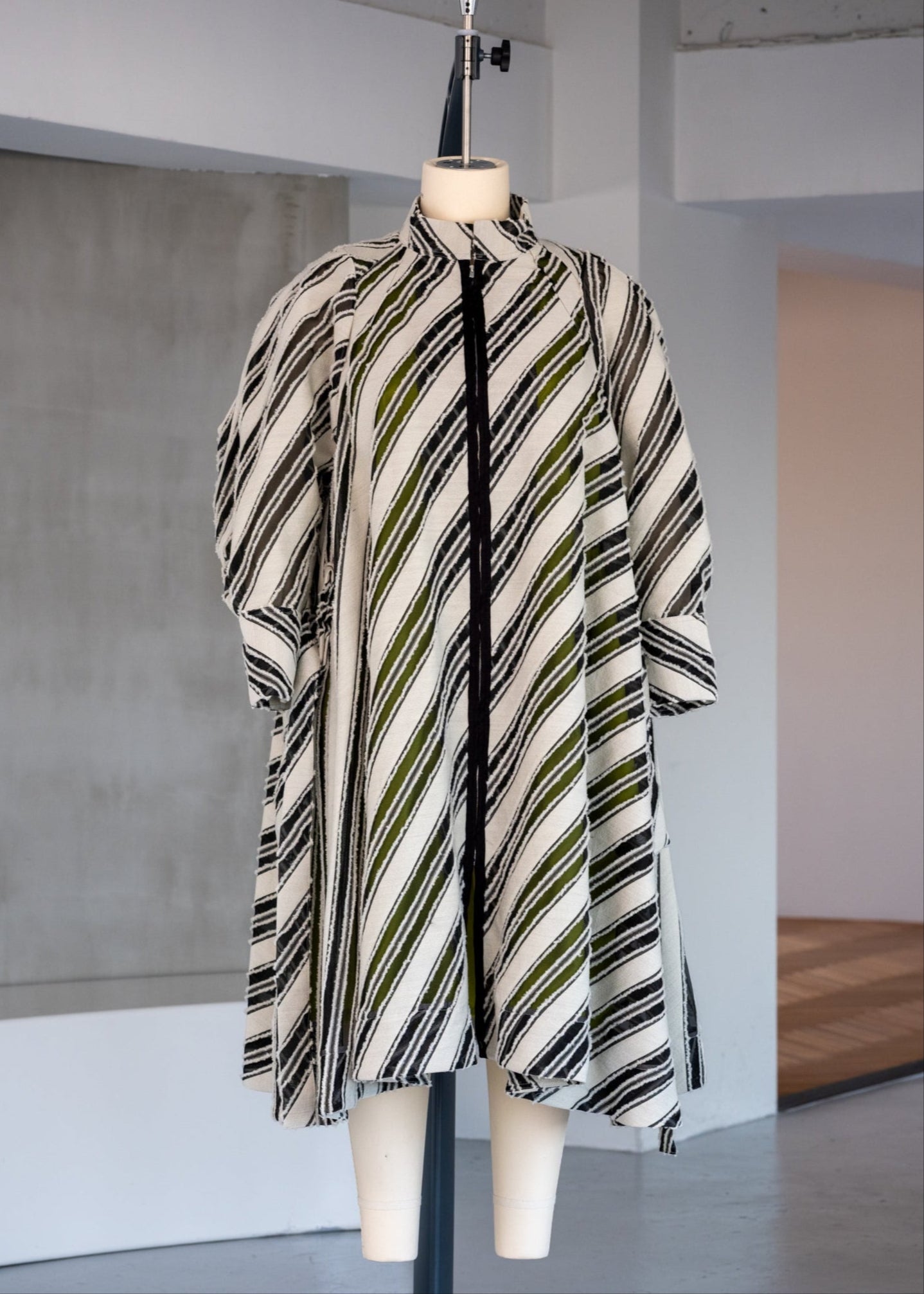 Balloon Sleeve Duster